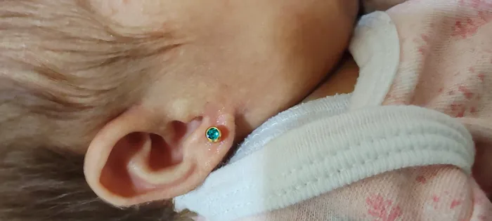 Perforación bebé — Zibá Piercings
